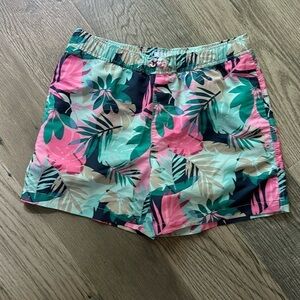 Old Navy Tropical print board‎ shorts girls 14/16 XL